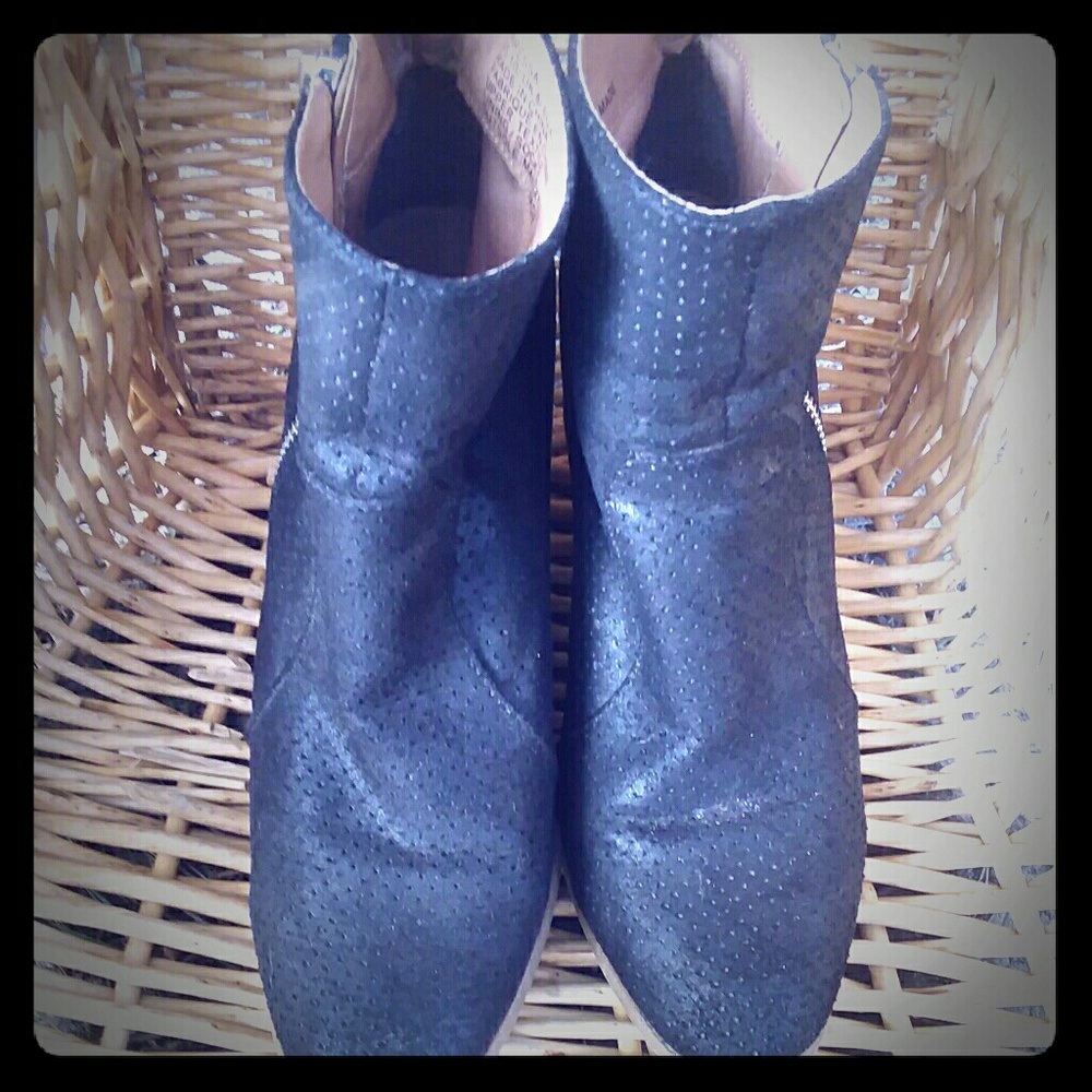 Justfab block heel booties